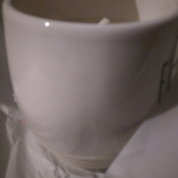 Rae Dunn Scented Candle - Picture 5 of 6